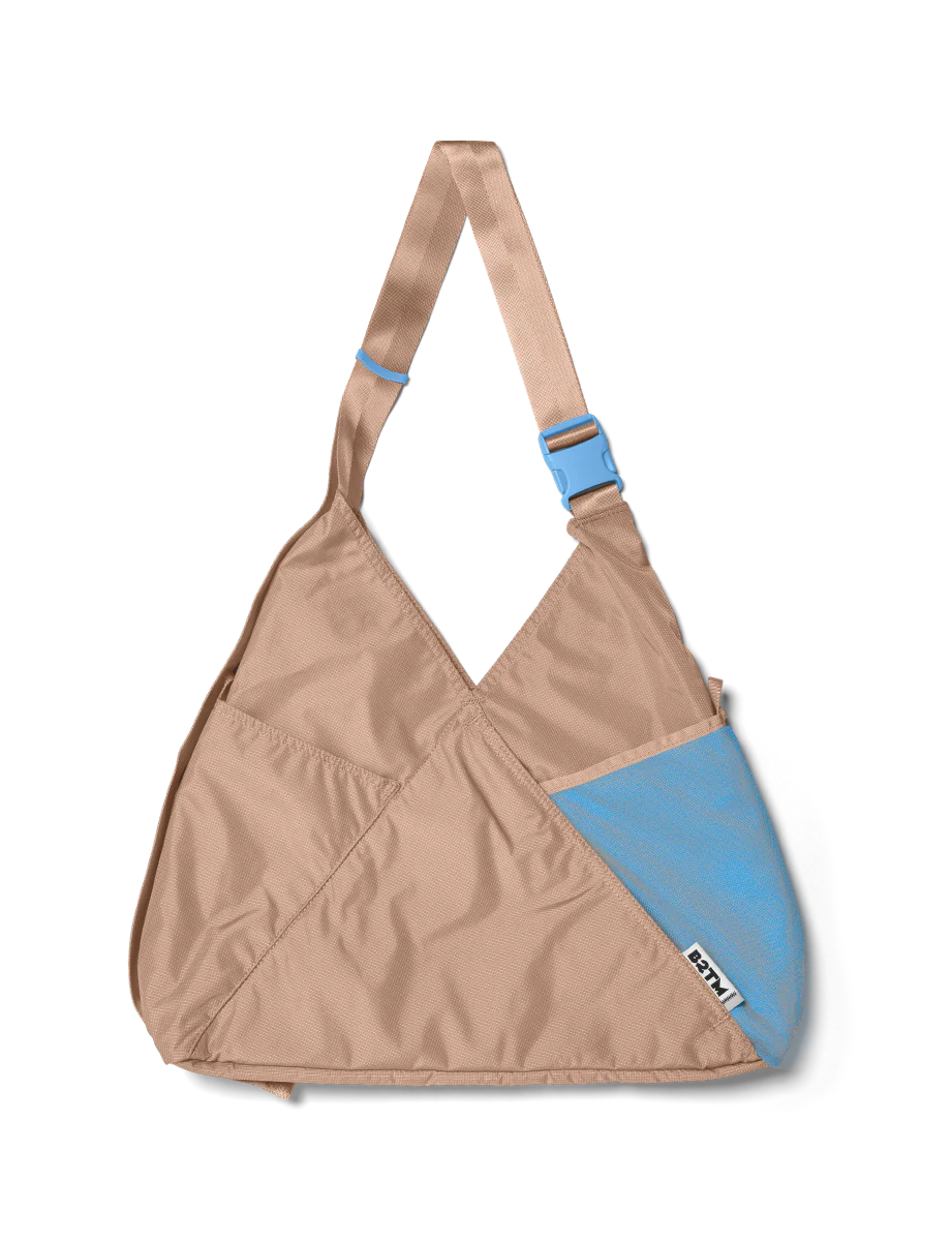 Final Few: Triangle Tote (18L) - Image 2